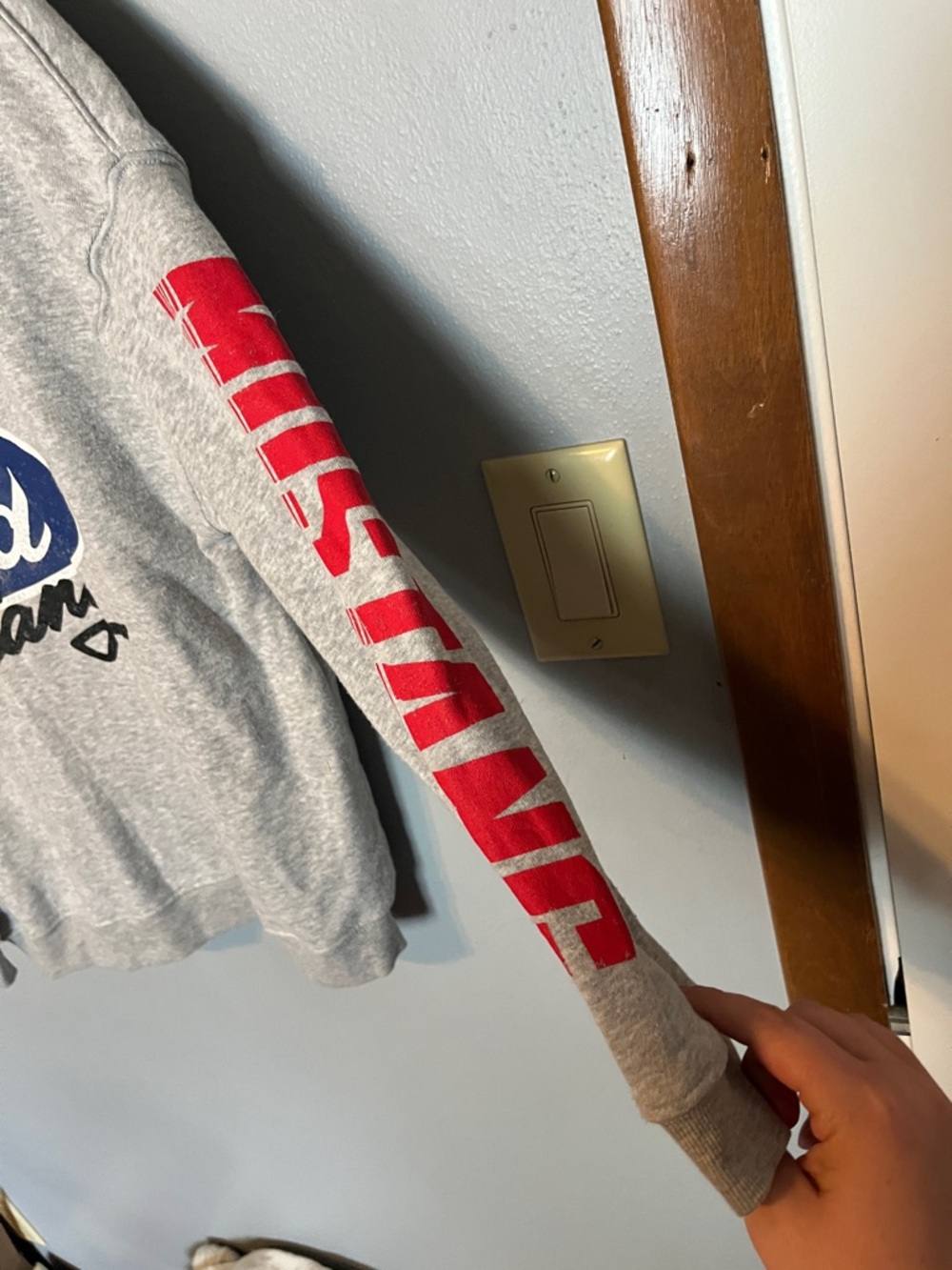 Ford Gray Mustang Logo Crewneck with Red Sleeve Detail - Picture 3 of 5
